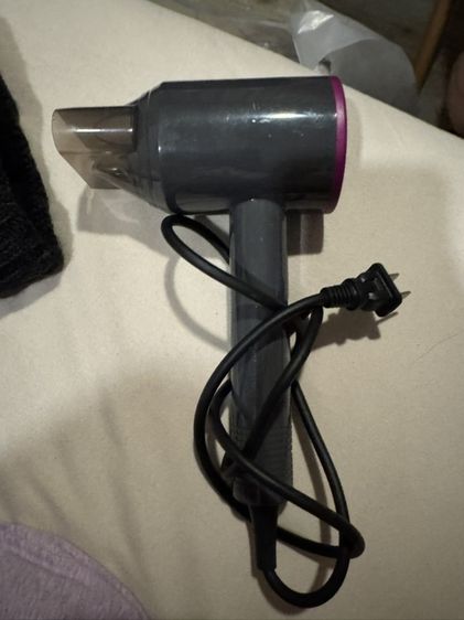 Hair dryer