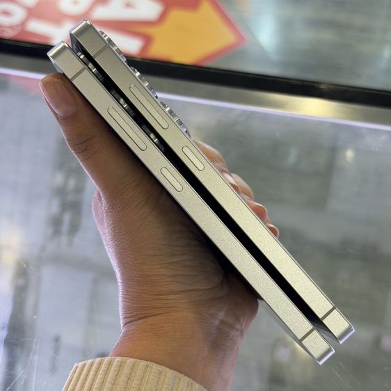 Samsung S25 Ultra Titanium Whitesilver เครื่องศูนย์ สภาพสวยมากๆ จอ6.9นิ้ว แรม12รอม256 Snap8 Elite กล้อง200ล้าน(4ตัว) ประกันศูนย์ยาวๆ🔥🔥 รูปที่ 3