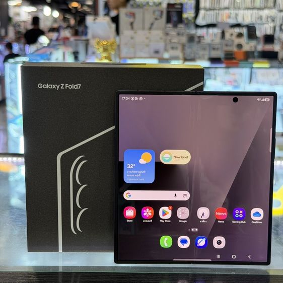 Samsung Z Fold7 สีดำ เครื่องศูนย์ สภาพสวยมาก จอ8.0นิ้ว แรม12รอม256 Snap8 Elite กล้อง200ล้าน(3ตัว) ครบยกกล่อง🥰🥰