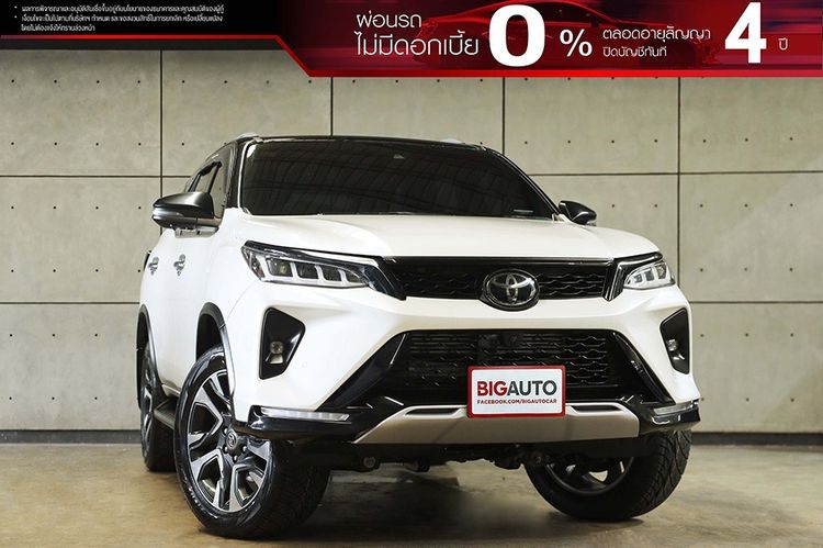 Toyota Fortuner 2021 2.8 Legender Black Top 4WD Utility-car ดีเซล ไม่ติดแก๊ส เกียร์อัตโนมัติ ขาว