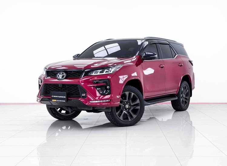 Toyota Fortuner 2023 2.8 GR Sport Black Top 4WD Utility-car ดีเซล ไม่ติดแก๊ส เกียร์อัตโนมัติ แดง