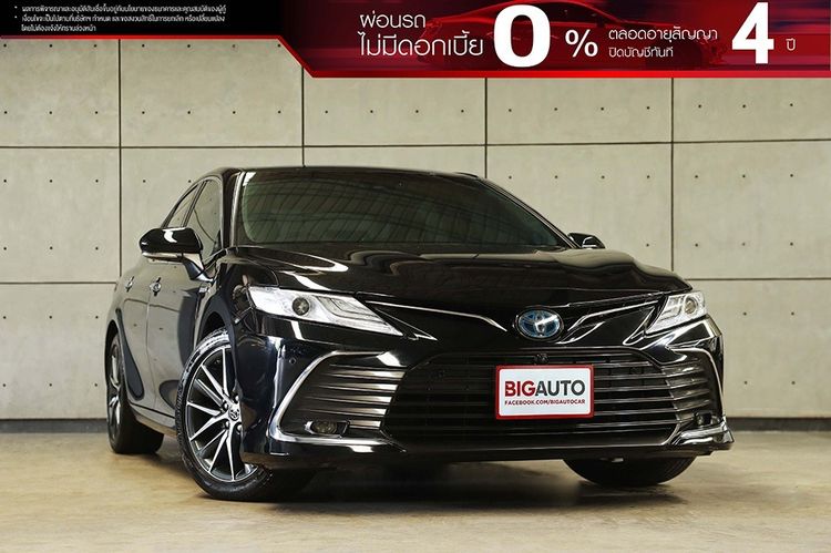 รถ Toyota Camry 2.5 HEV Premium Luxury สี ดำ