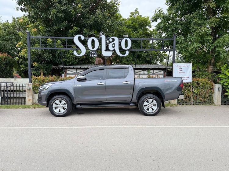 Toyota Hilux Revo 2019 2.4 E Prerunner Pickup ดีเซล เกียร์ธรรมดา เทา