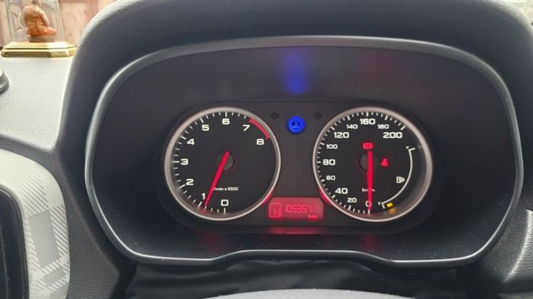 MG MG3 2019 1.5 X Sedan เบนซิน ไม่ติดแก๊ส เกียร์อัตโนมัติ เหลือง รูปที่ 4