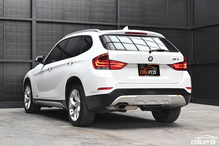BMW X1 2014 2.0 sDrive18d xLine Utility-car เบนซิน ไม่ติดแก๊ส เกียร์อัตโนมัติ ขาว รูปที่ 3