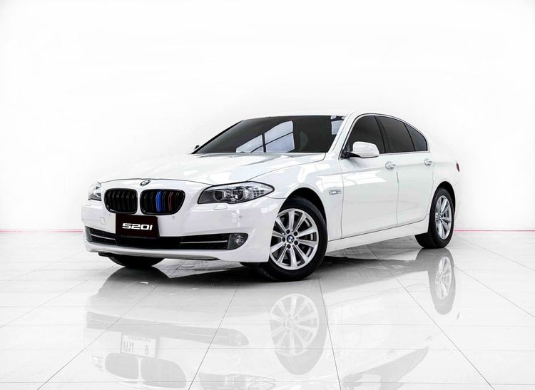 BMW Series 5 2013 520i Sedan เบนซิน ไม่ติดแก๊ส เกียร์อัตโนมัติ ขาว