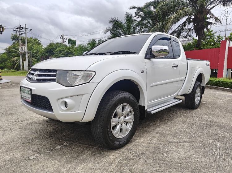 Mitsubishi Triton 2015 2.5 GLS Plus Pickup ดีเซล ไม่ติดแก๊ส เกียร์ธรรมดา ขาว รูปที่ 2