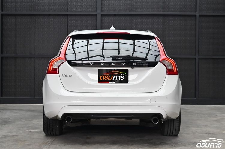 Volvo V60 2015 1.6 Drive Sedan เบนซิน ไม่ติดแก๊ส เกียร์อัตโนมัติ ขาว รูปที่ 4