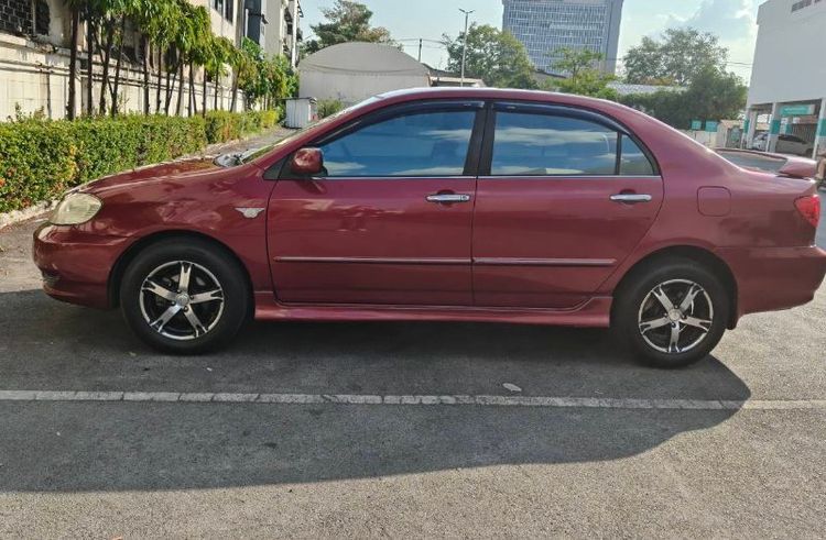 รถ Toyota Altis 1.6 E สี แดง