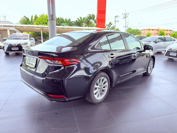 Toyota Altis 2022 1.6 G Sedan เบนซิน ไม่ติดแก๊ส เกียร์อัตโนมัติ ดำ รูปที่ 3