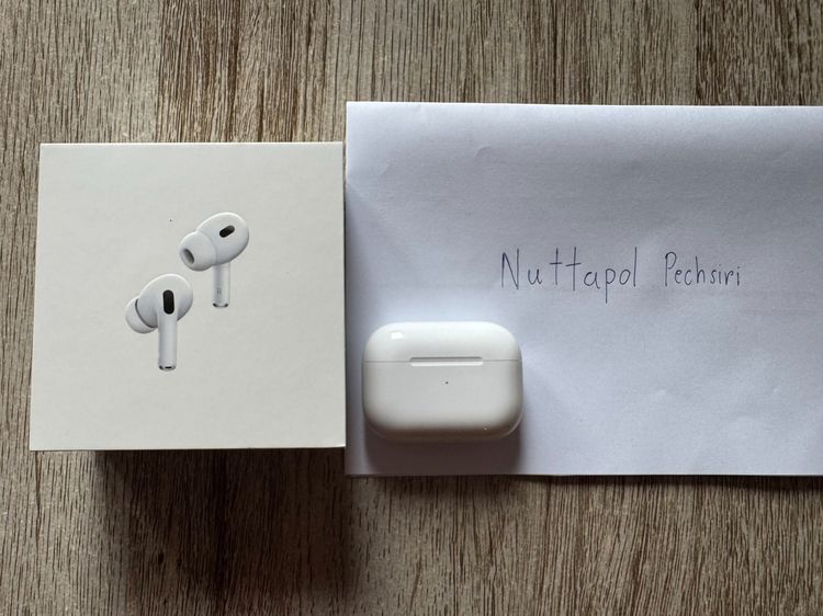 Apple AirPods Pro 2 Lightning