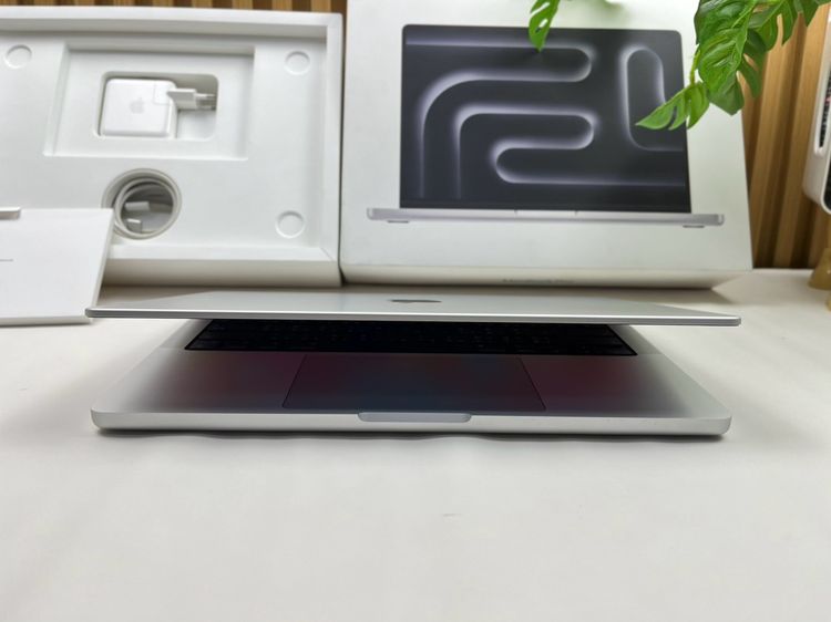 MacBook Pro 14-inch M4  2024  รูปที่ 7