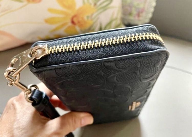 กระเป๋าสตางค์ Coach แท้  มีการ์ดและป้ายราคา  โค้ช แท้ รูปที่ 13