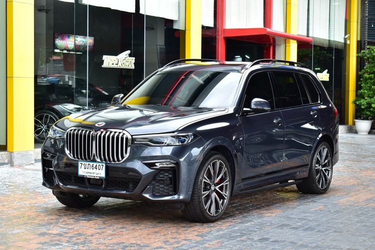 รถ BMW X7 3.0 xDrive40d M Sport 4WD สี เทา