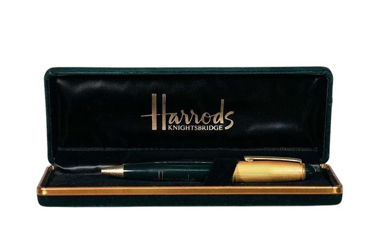 ✨ ส่งต่อความหรูหราคลาสสิกจากลอนดอน ✨ ปากกาลูกลื่น Harrods Knightsbridge ของแท้ 💯