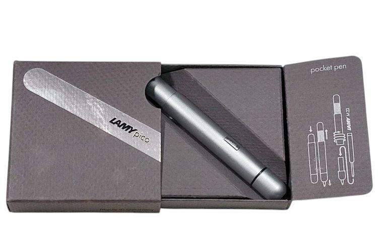 ✨ ส่งต่อดีไซน์ระดับโลก ปากกาลูกลื่นพกพา LAMY pico ของแท้ 💯 สี Matt Chrome ✨
