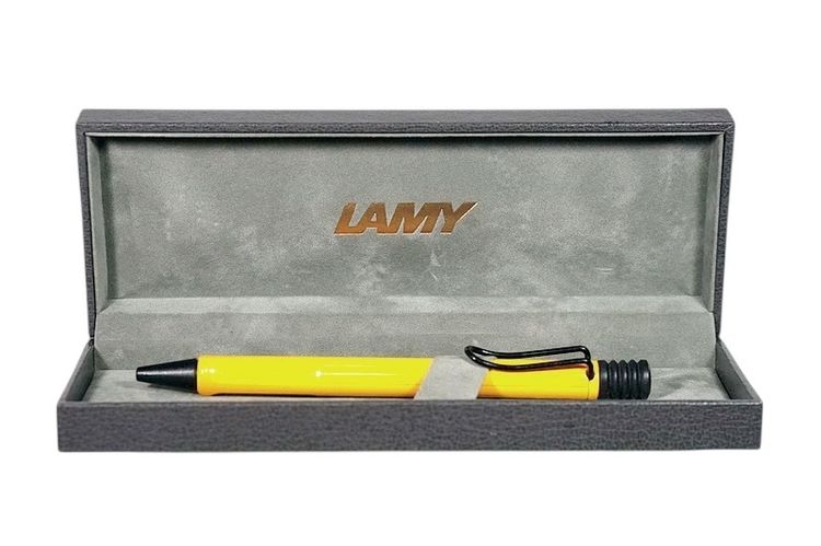 ✨ ส่งต่อความสดใสระดับคลาสสิก ปากกาลูกลื่น LAMY safari ของแท้ 💯 สีเหลือง (Yellow) ✨