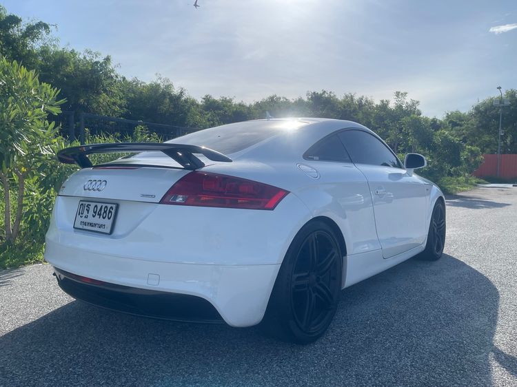 Audi Audi TT  2010 2.0 S Line Sedan เบนซิน ไม่ติดแก๊ส เกียร์อัตโนมัติ ขาว รูปที่ 2