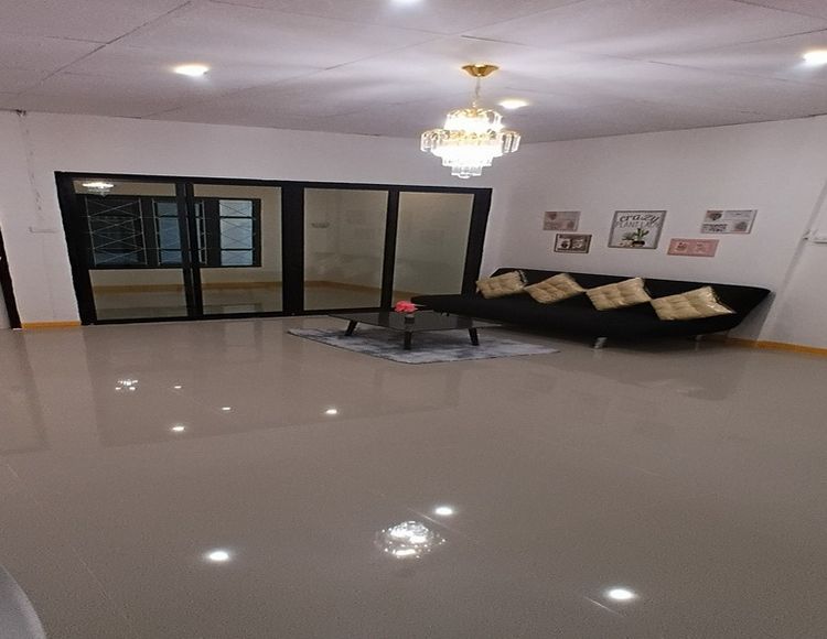 ตกแต่งครบ 4ห้องนอนขายหมู่บ้านชอรุ่งเรืองหก20วาใกล้เทศบาลบางบัวทอง   รูปที่ 2