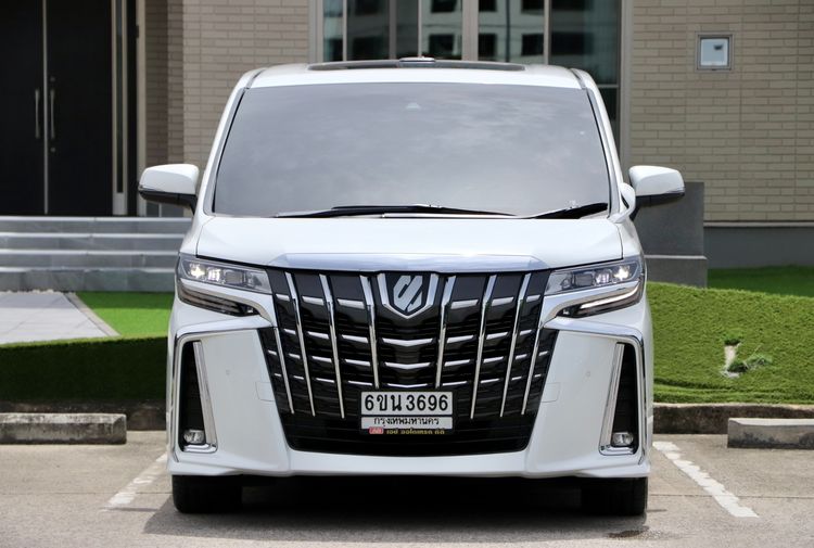 Toyota Alphard 2022 2.5 S C-Package Van เบนซิน ไม่ติดแก๊ส เกียร์อัตโนมัติ ขาว รูปที่ 2