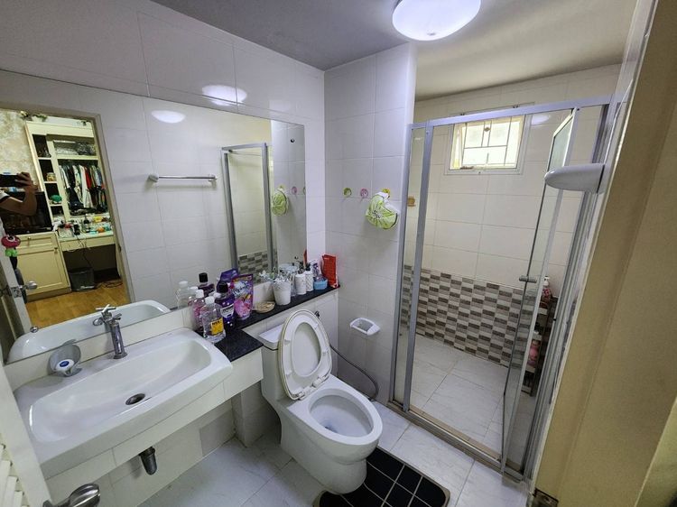  ขายบ้านเดี่ยวหลังใหญ่ หมู่บ้าน เทรนดี้ ธารา บางใหญ่  รูปที่ 2