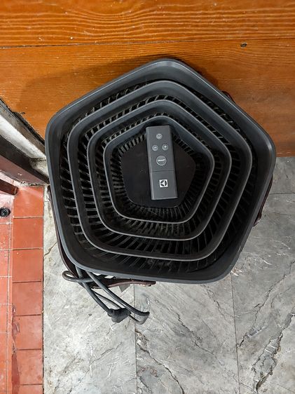 อุปกรณ์เพื่อสุขภาพ ขายเครื่องฟอกอากาศ Electrolux Pure A9 รุ่นใหญ่ พร้อมรีโมต