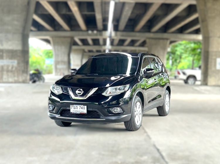 Nissan X-Trail 2015 2.0 E Utility-car เบนซิน ไม่ติดแก๊ส เกียร์อัตโนมัติ ดำ