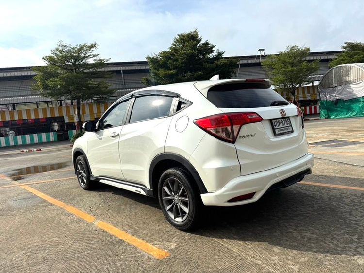 Honda HR-V 2015 1.8 E Sedan เบนซิน ไม่ติดแก๊ส เกียร์อัตโนมัติ ขาว รูปที่ 2