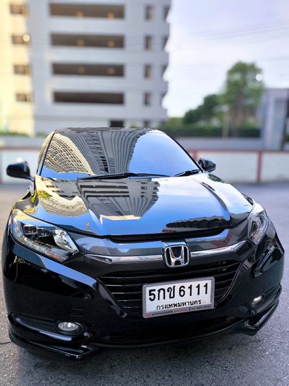 รถ Honda HR-V 1.8 E สี ดำ
