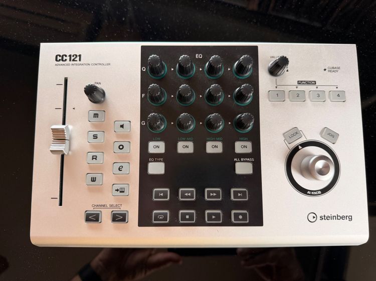 Steinberg CC121 คอนโทรลเลอร์สำหรับ Cubase สภาพดี