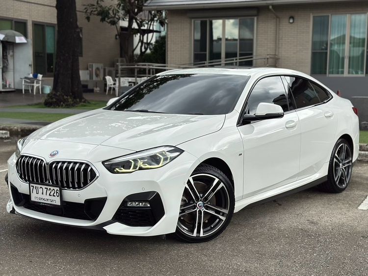 BMW Series 2 2022 220i Sedan เบนซิน เกียร์อัตโนมัติ ขาว