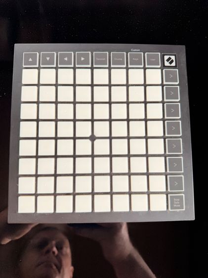 Novation Launchpad Mini MK3 MIDI Controller สภาพดีมาก
