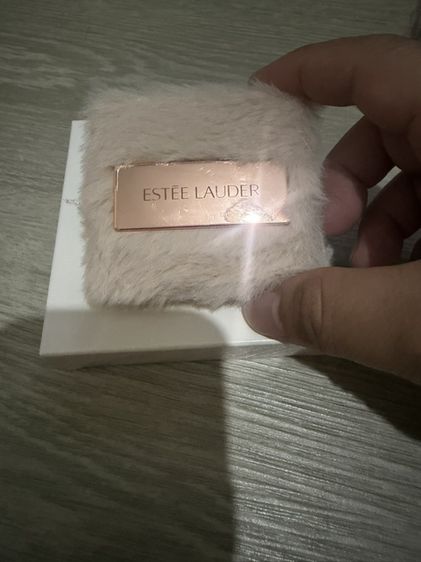 อุปกรณ์เสริมความงาม กระจกพกพาแบรนด์ Estee ไม่เคยใช้ 400