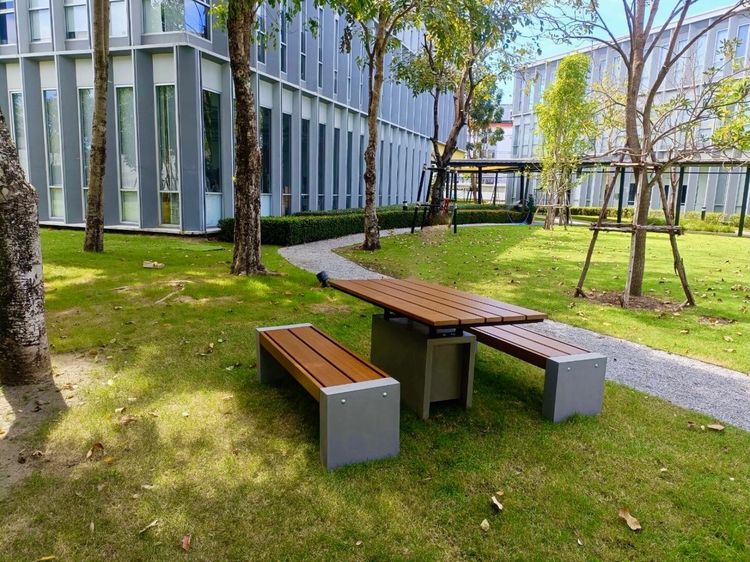 ชุดโต๊ะสนาม 4 ที่นั่ง CONCREATIONSTUDIO รุ่น TBLSLK-150-TEAK ชุดโต๊ะกลางท็อปไม้เทียมสีสัก