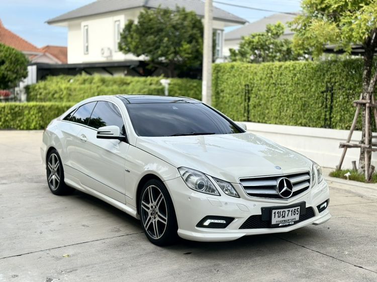 Mercedes-Benz E-Class 2012 E200 CGI Sedan เบนซิน เกียร์อัตโนมัติ ขาว