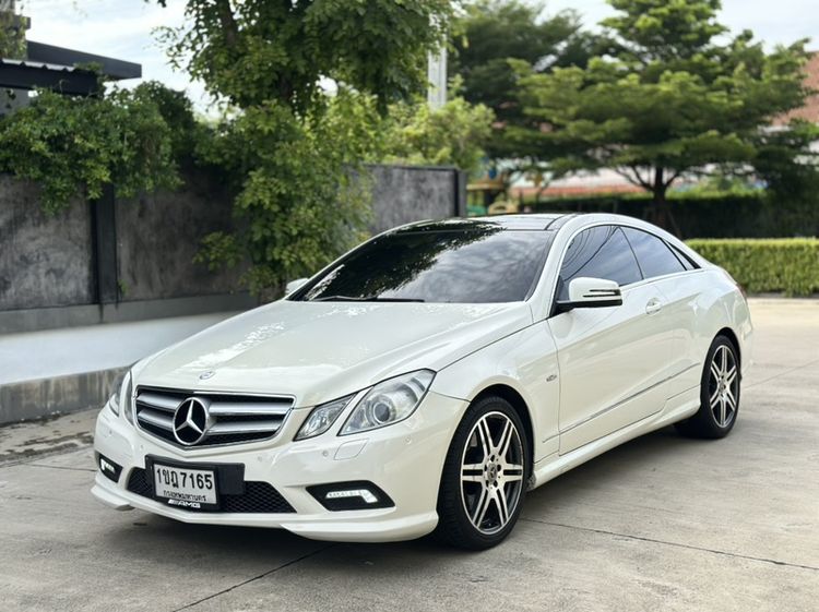 Mercedes-Benz E-Class 2012 E200 CGI Sedan เบนซิน เกียร์อัตโนมัติ ขาว รูปที่ 3