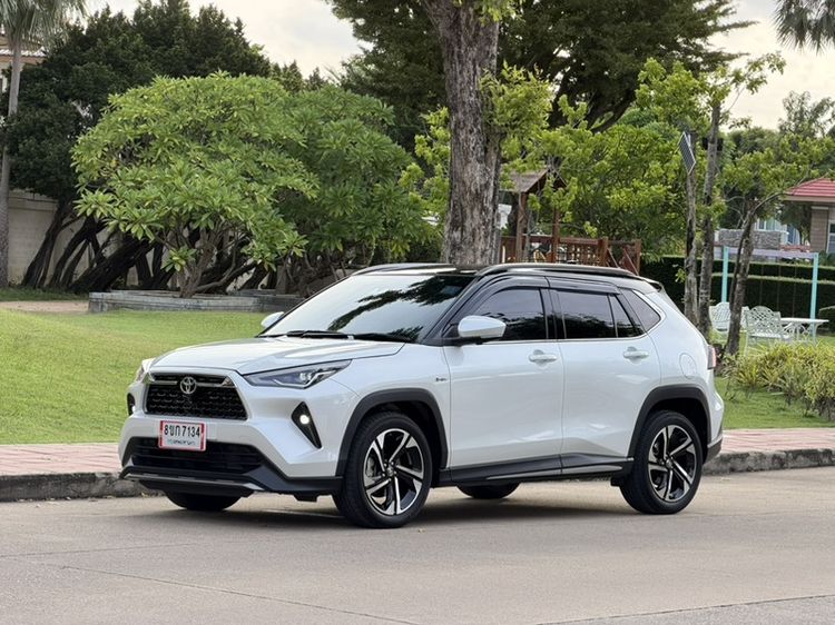 Toyota Yaris Cross 2025 1.5 HEV Premium Luxury Sedan ไฮบริด ไม่ติดแก๊ส เกียร์อัตโนมัติ ขาว รูปที่ 3