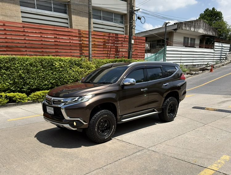 Mitsubishi Pajero Sport 2015 2.4 GT Premium 4WD Utility-car ดีเซล ไม่ติดแก๊ส เกียร์อัตโนมัติ น้ำตาล