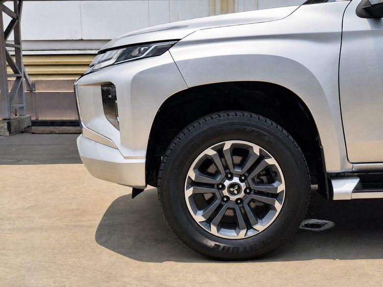 Mitsubishi Triton 2019 2.4 GLS Plus Pickup ดีเซล ไม่ติดแก๊ส เกียร์อัตโนมัติ เทา รูปที่ 3