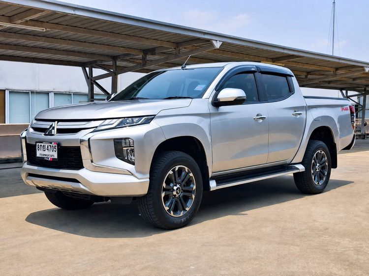รถ Mitsubishi Triton 2.4 GLS Plus สี เทา