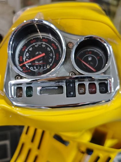 Vespa s125 ปี 2018 รูปที่ 2