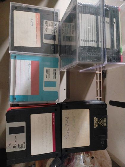 แผ่น floppy disk 💾 (ใช้แล้ว)