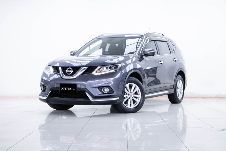 รถ Nissan X-Trail 2.0 V 4WD สี เทา