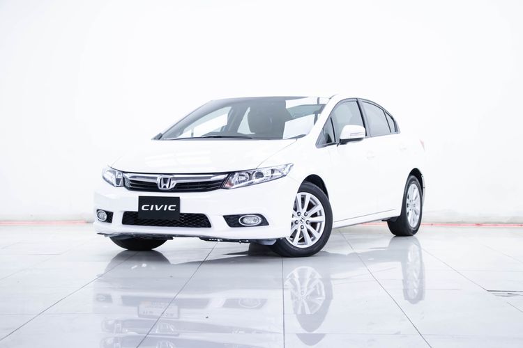 รถ Honda Civic 1.8 E i-VTEC สี ขาว