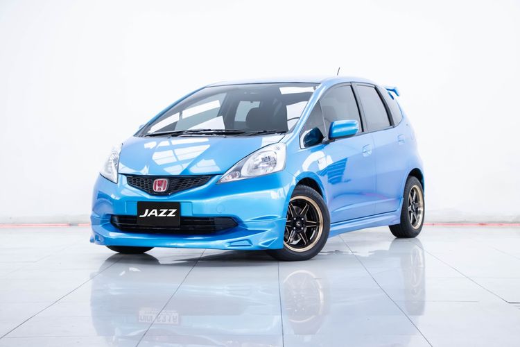 รถ Honda Jazz 1.5 V สี ฟ้า