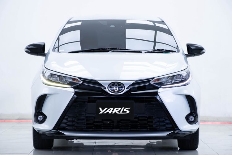 Toyota Yaris 2020 1.2 Sport Premium Sedan เบนซิน ไม่ติดแก๊ส เกียร์อัตโนมัติ เทา รูปที่ 4