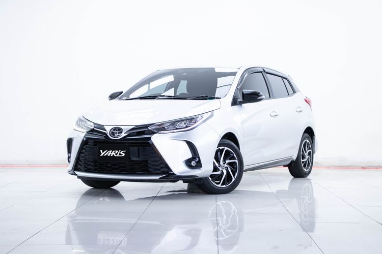 รถ Toyota Yaris 1.2 Sport Premium สี เทา