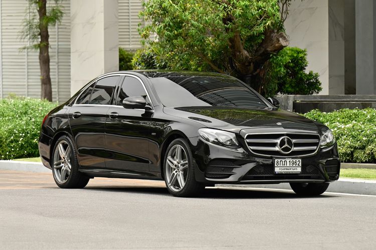 Mercedes-Benz E-Class 2017 E350e Sedan เบนซิน ไม่ติดแก๊ส เกียร์อัตโนมัติ ดำ รูปที่ 2