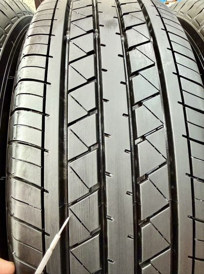 ยางถอดป้ายแดงขอบ 16” ยี่ห้อ YOKOHAMA รุ่น BLUEARTH VAN ขนาด 235-65R16 ปลายปี 25 พื้นปี 26 ตุ่มหน้ายางยังอยู่ครบ รูปที่ 6