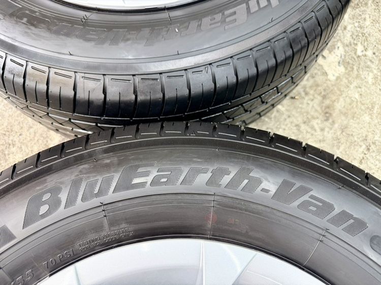 ยางถอดป้ายแดงขอบ 16” ยี่ห้อ YOKOHAMA รุ่น BLUEARTH VAN ขนาด 235-65R16 ปลายปี 25 พื้นปี 26 ตุ่มหน้ายางยังอยู่ครบ รูปที่ 3